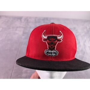 Mitchell & Ness Chicago Bulls Windy City Fitted Hat Red Black Size 7 1/8 NBA Cap